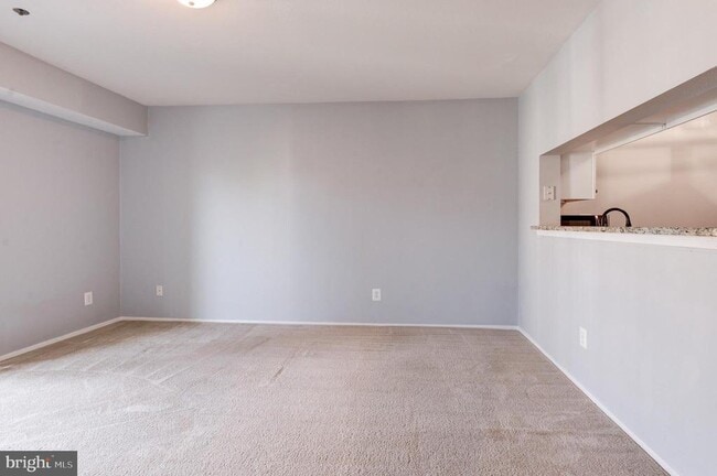 Building Photo - 3313 Wyndham Cir