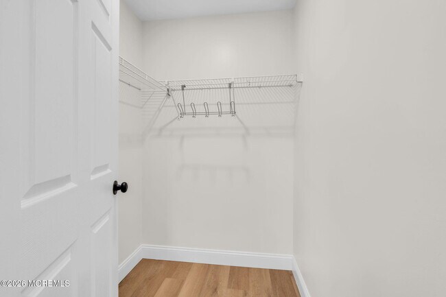 Building Photo - 18-7 Augusta Ct