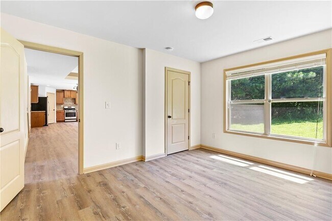 Building Photo - 1492 Station Ridge Ct SE