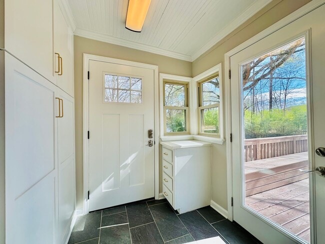 Building Photo - Updated Single-Level 3BD Home in Durham | Large Deck & Patio | Minutes to Duke & I-85