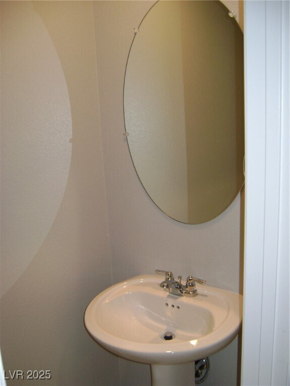 Building Photo - 3242 Trabia Ave