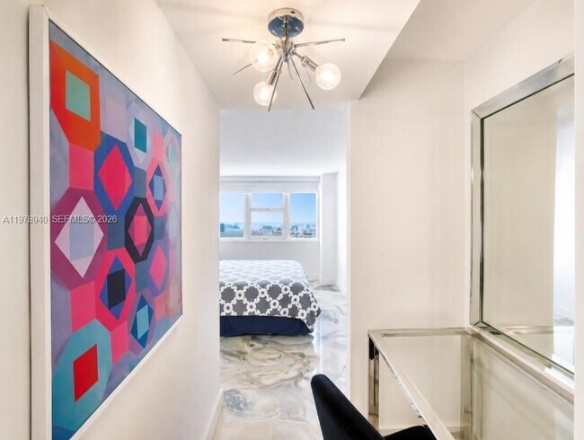 Building Photo - 2030 S Ocean Dr