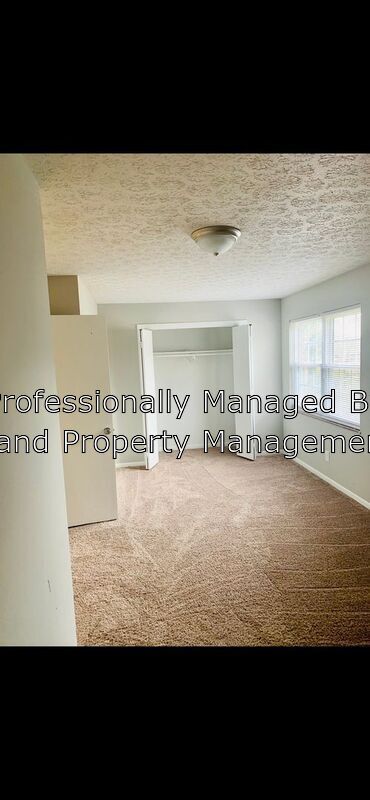 Building Photo - 206 Dahlia Dr