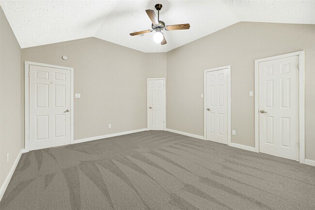 Building Photo - 3510 Honey Creek Dr
