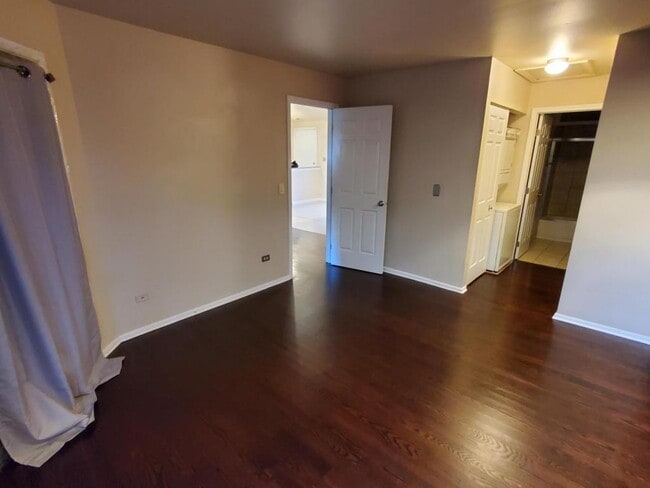 Building Photo - 357 Bloomfield Ln