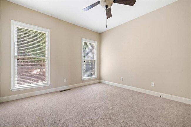 Building Photo - 2180 Hilltop Overlook Way