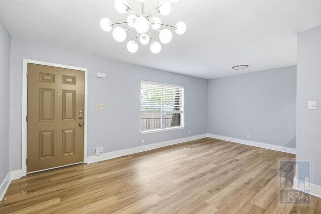 Building Photo - 7801 Shoal Creek Blvd