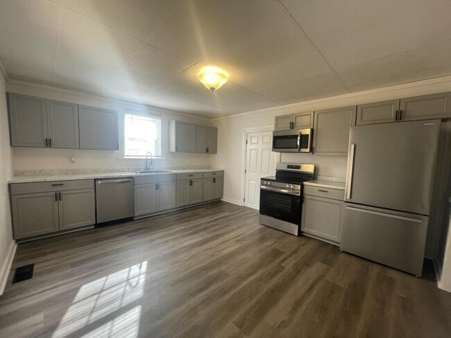 Building Photo - 407 Connecticut Ave