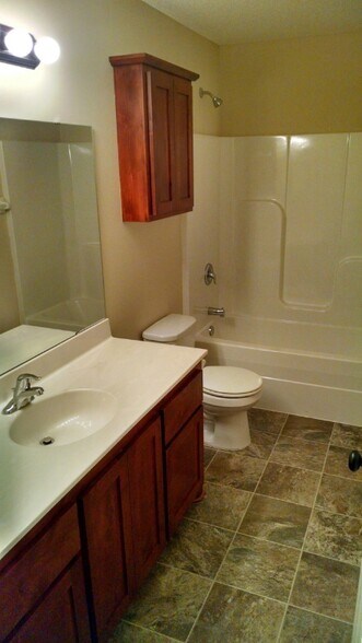 Building Photo - 6788 Gingham Ct