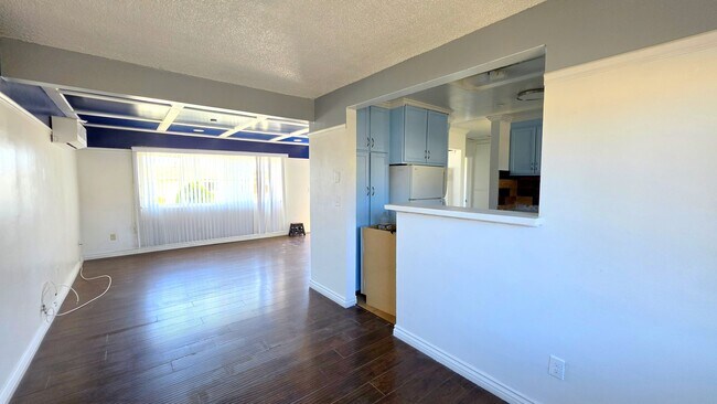 Building Photo - 124 N 12th Ave