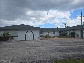 Building Photo - 152 SW 47th Terrace