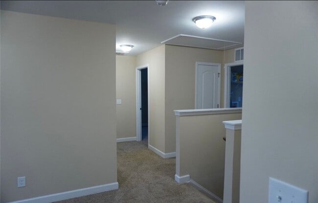 Building Photo - 1661 Stackhouse Dr