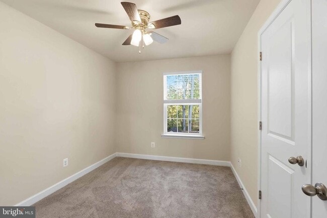 Building Photo - 410 Thelma Rd