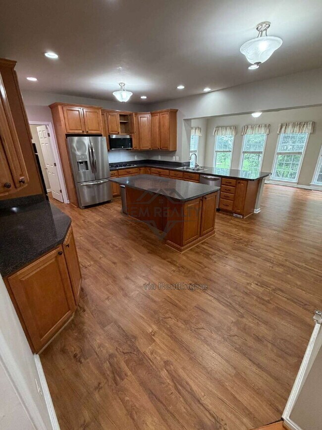 Building Photo - 10410 Silver Creek Ct