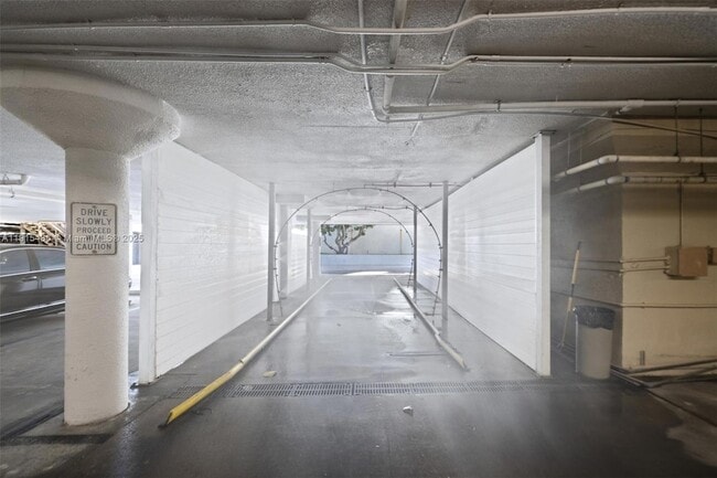 Building Photo - 3546 S Ocean Blvd