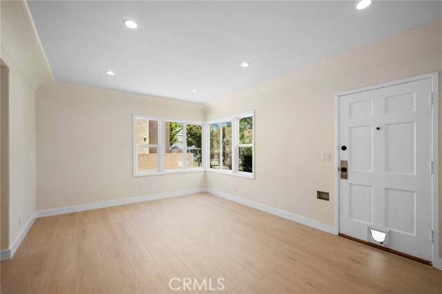 Building Photo - 1007 W Angeleno Ave