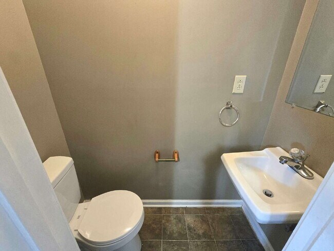 Building Photo - 291 Northridge Dr