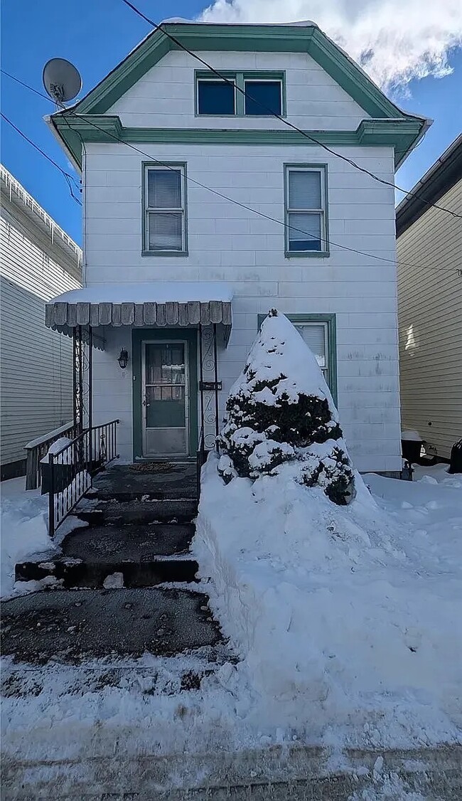 Building Photo - 227 Amy Ave