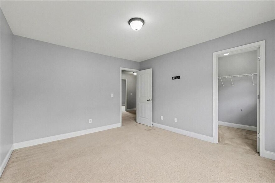 Building Photo - 4072 Creekrun Cir