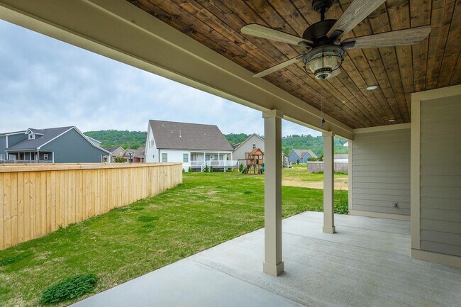 Building Photo - 8955 Silver Maple Dr