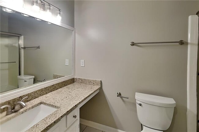 Building Photo - 815 Riverstone Ln