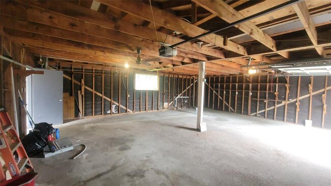 Building Photo - 11002 Melba Ln