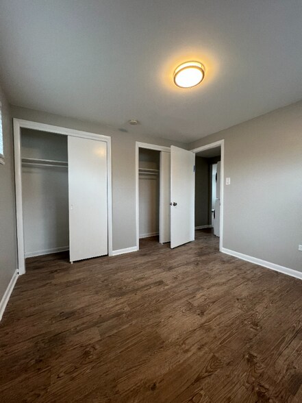 Building Photo - 10760 W 8th Ave