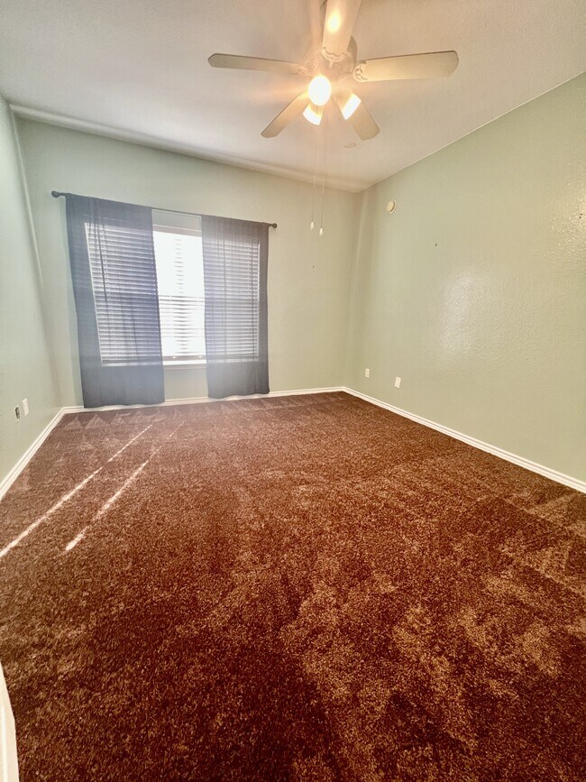 Building Photo - 4345 Bayside Village Dr