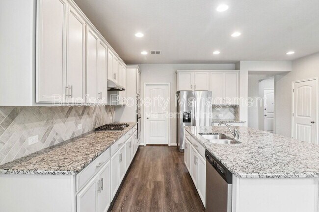 Building Photo - 13840 Tribeca