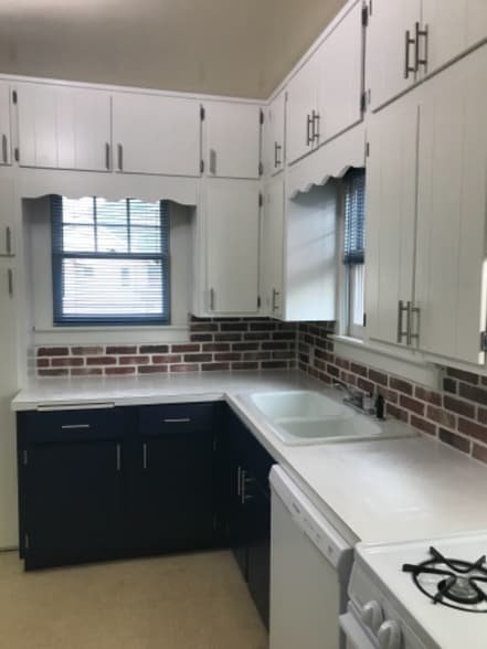 Building Photo - 209 S Woodbridge St