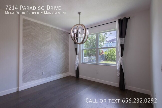 Building Photo - 7214 Paradiso Dr