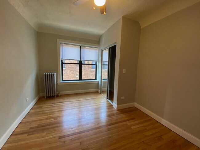 Building Photo - 6518 N Glenwood Ave