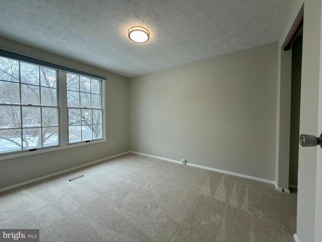 Building Photo - 1616 Barnstead Dr