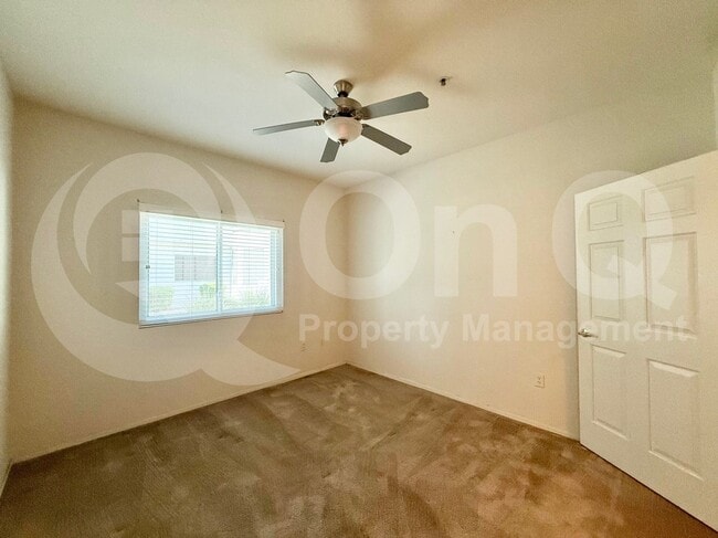 Building Photo - 11375 E Sahuaro Dr