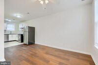 Building Photo - 1138 W Lombard St