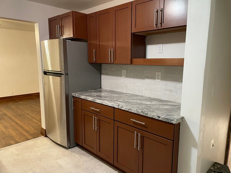 Kitchen - 55 Pearl St