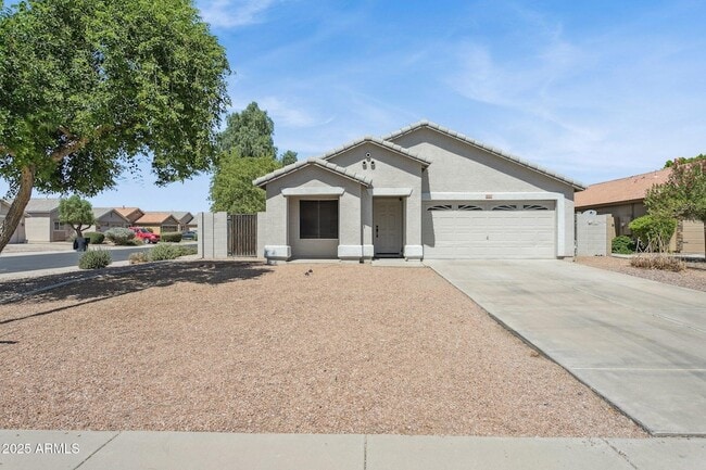 Building Photo - 1556 N Rockwell Ct