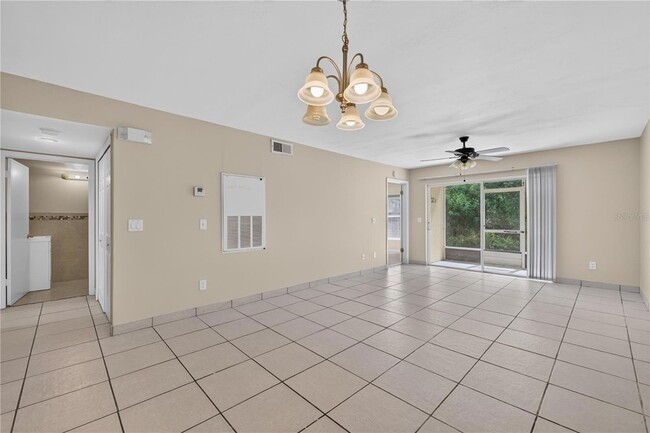 Building Photo - 13829 Timberland Dr
