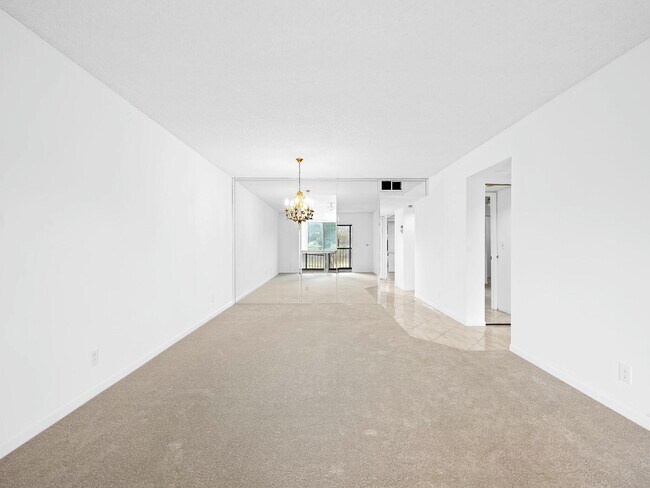 Building Photo - 7321 Amberly Ln