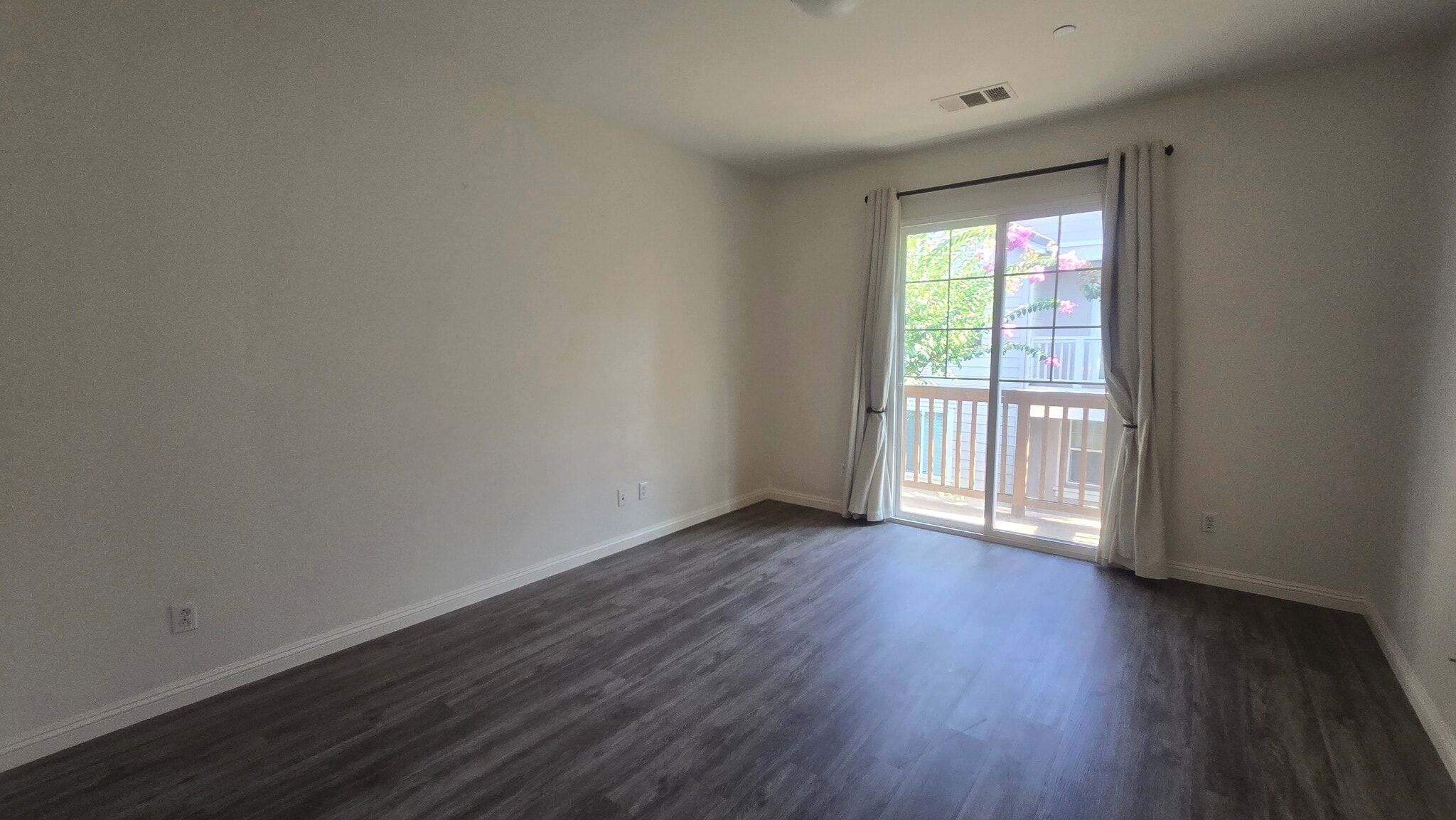 Master bedroom - 146 Martindale Way