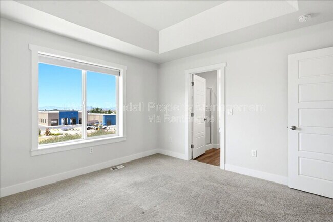 Building Photo - 4173 S 2825 W