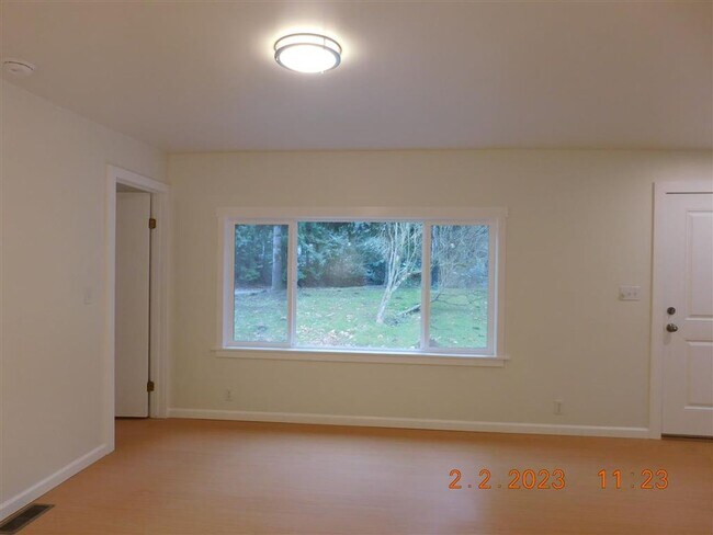 Building Photo - 44217 Leonard Rd