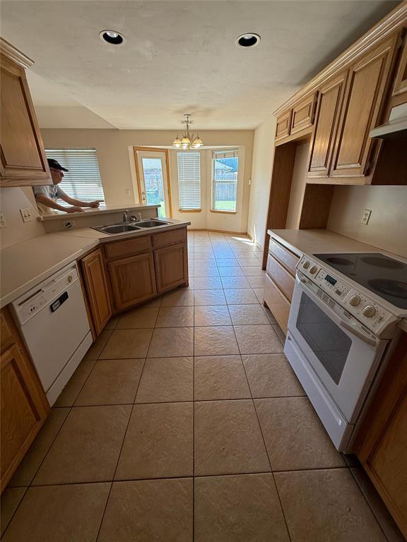Building Photo - 716 Eastridge Dr
