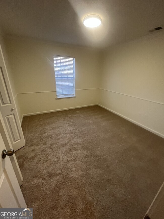 Building Photo - 530 Oxford Ridge