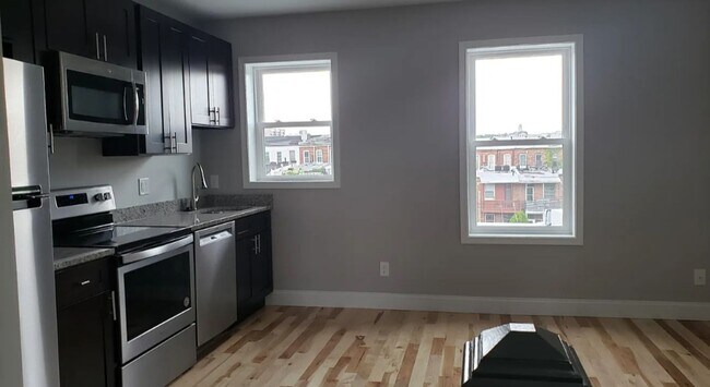 Building Photo - 2918 Guilford Ave