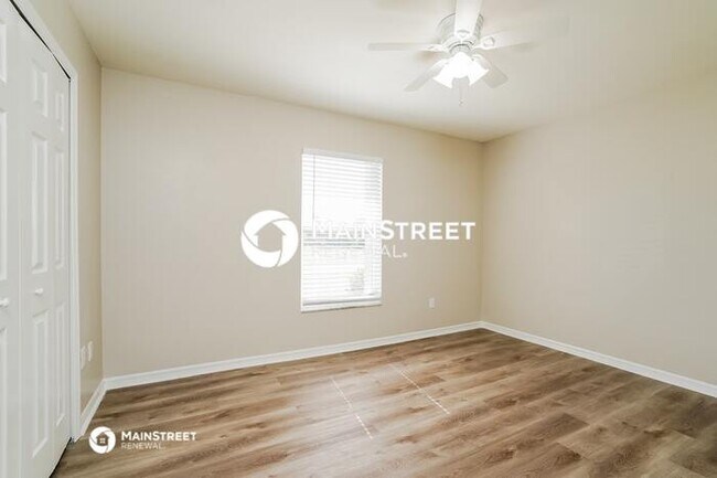 Building Photo - 820 SW 11th Pl