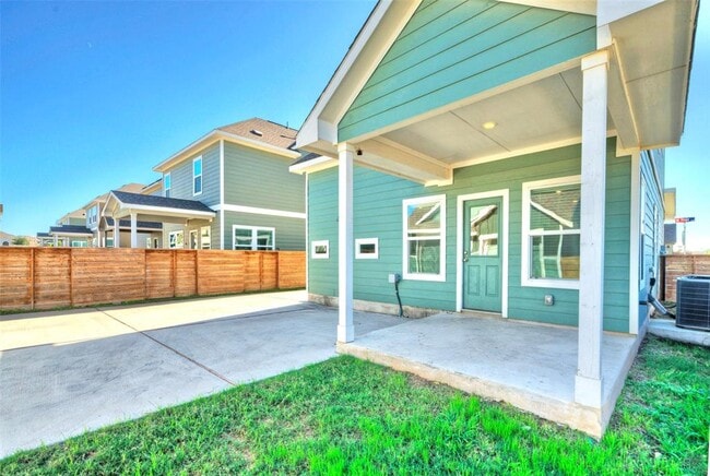 Building Photo - 201 Rioja