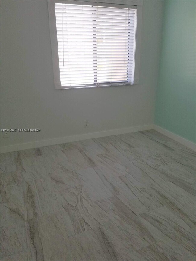 Building Photo - 11334 Royal Palm Blvd