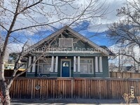 Building Photo - Charming Downtown Bungalow