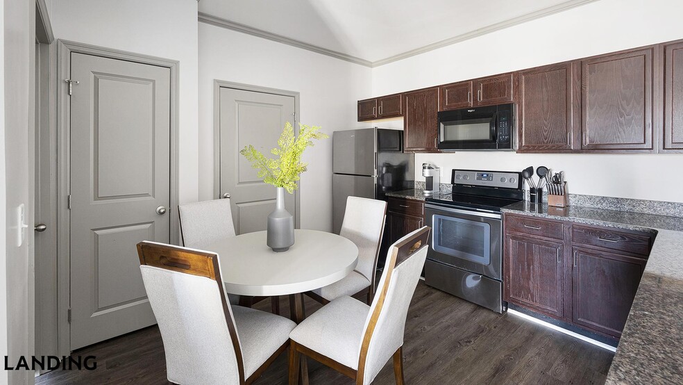 Building Photo - 225 Walden Village Ln